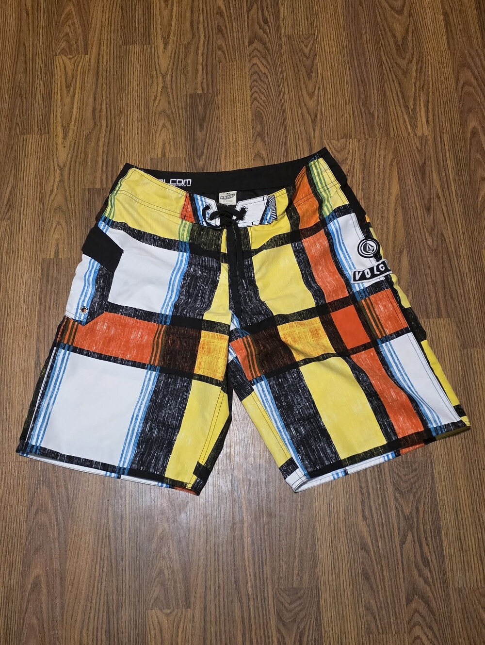 Vintage Volcom Hampton Mod Board Shorts Mens 32 Y2K Skate Surf Beach Trunks E49